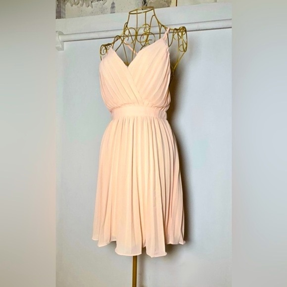 NWT Endless Rose Revolve V-Neck Pleated Mini Dress with Braided Back Straps, XS - Picture 2 of 14